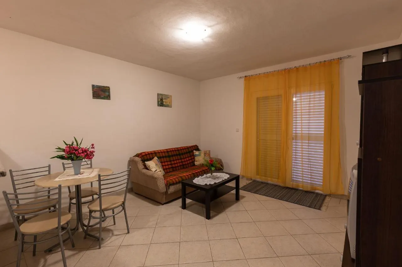 Apartment Apartman Kristo Vir